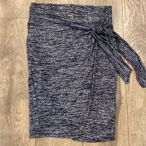 Gap skirt